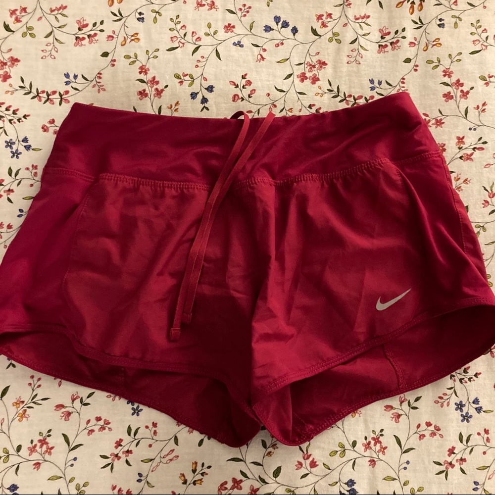 Nike | dri-fit cranberry lined s running shorts